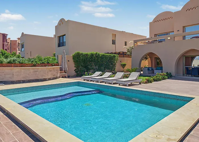 Villa Peaks -the View Compound , 3br- Private Pool *